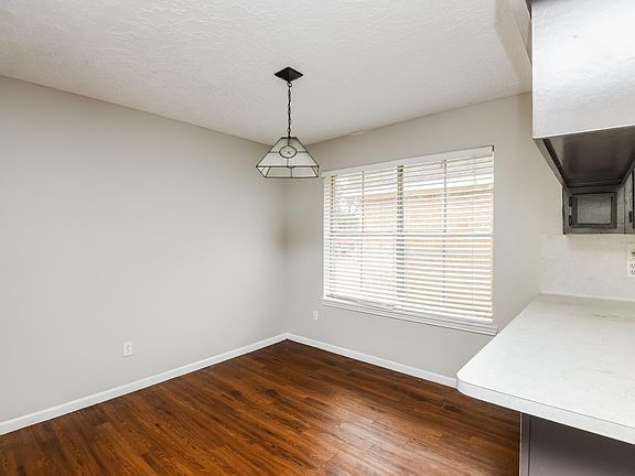 4th image of 2609 Elder Rd