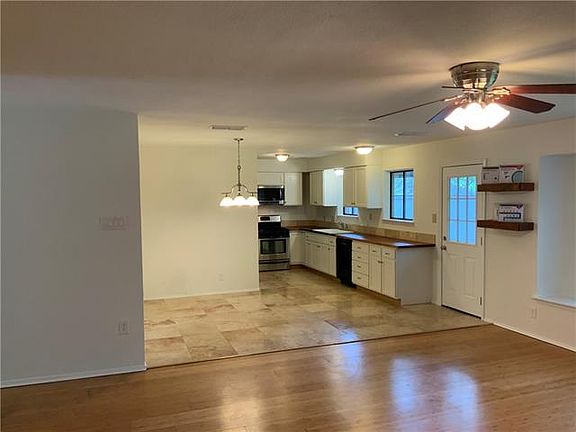 3rd image of 2602 Harleyhill Dr