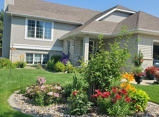 3533 Birchwood Ln SW, Rochester, MN 55902