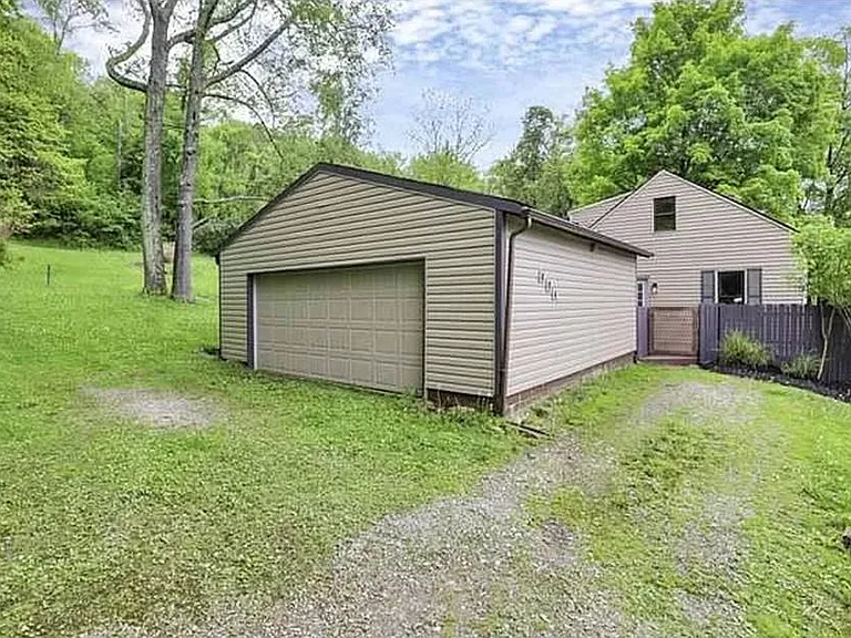804 Highland Ave — Photo 11