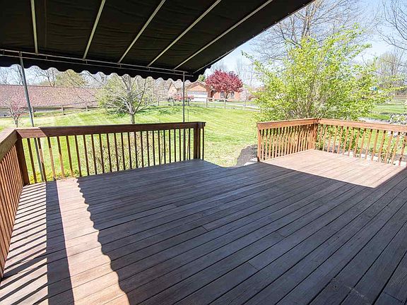 5th image of 10219 Cedarwood Dr