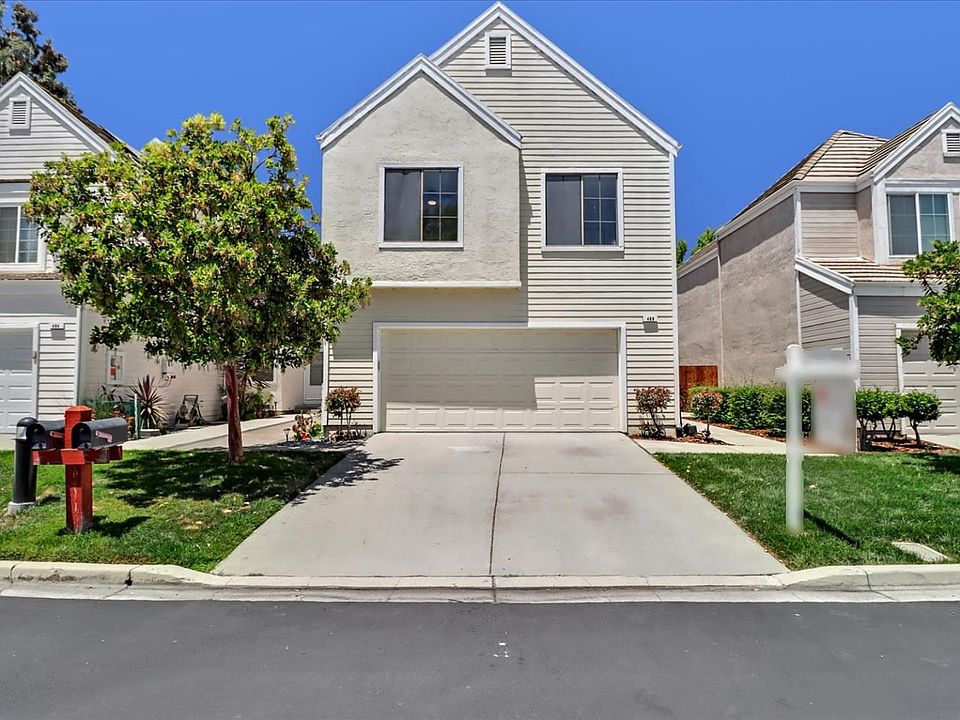 1st image of 488 Glenmoor Cir