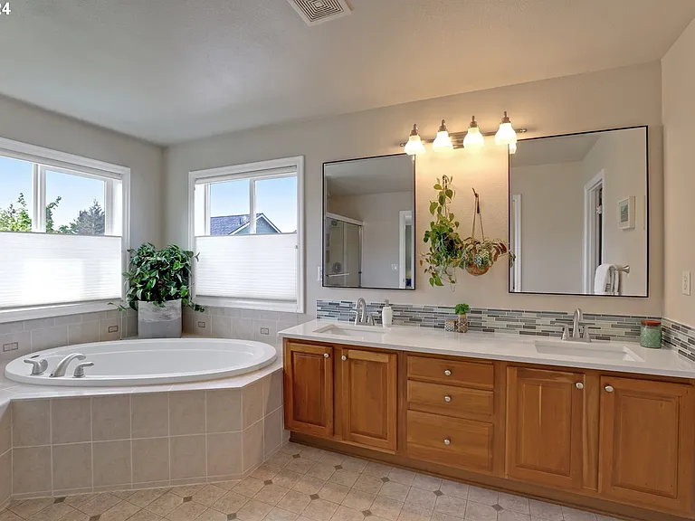 11868 NW Permian Ct — Photo 21