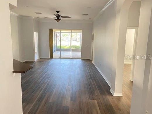 4th image of 8113 Hampton Lake Dr