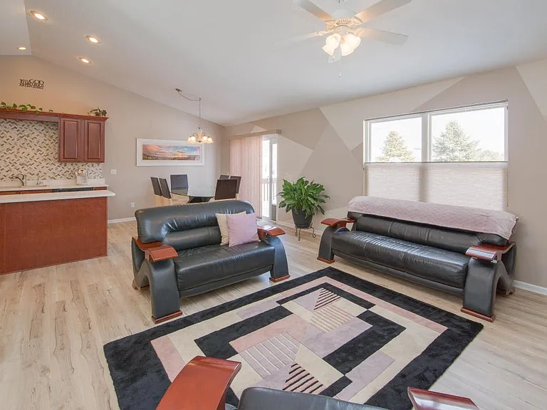 7375 Salerno Cir — Photo 3