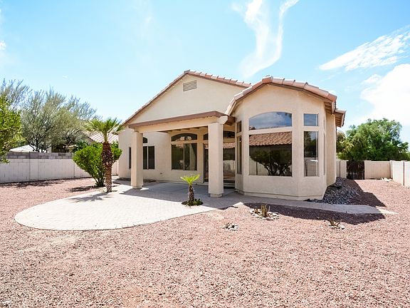 5th image of 8022 N Wildomar Dr