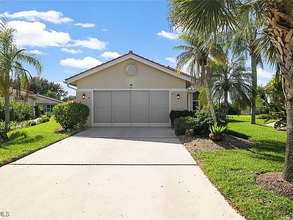 4th image of 611 Aston Lake Ct