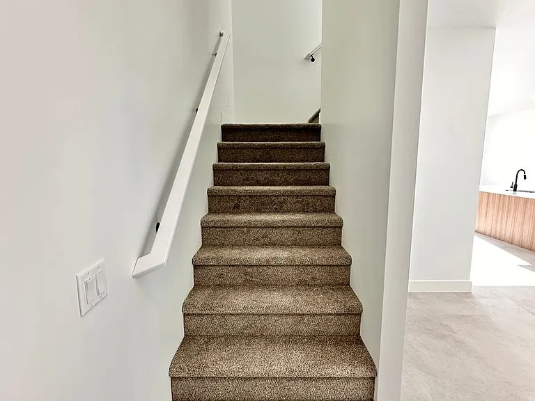 329 S 1930 W — Photo 6