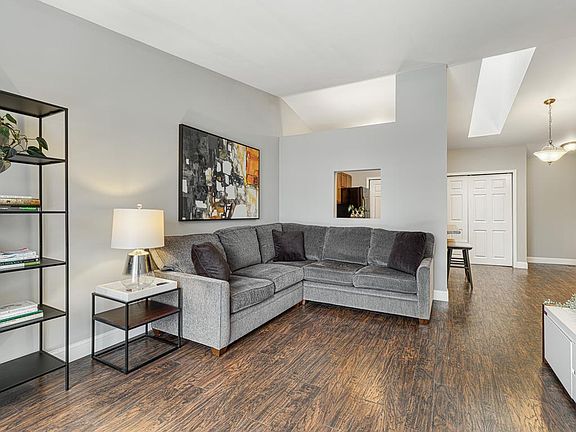 3rd image of 2063 N Park Dr APT 1