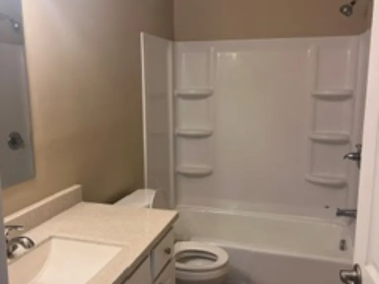309 Marlboro Ct #309 — Photo 10