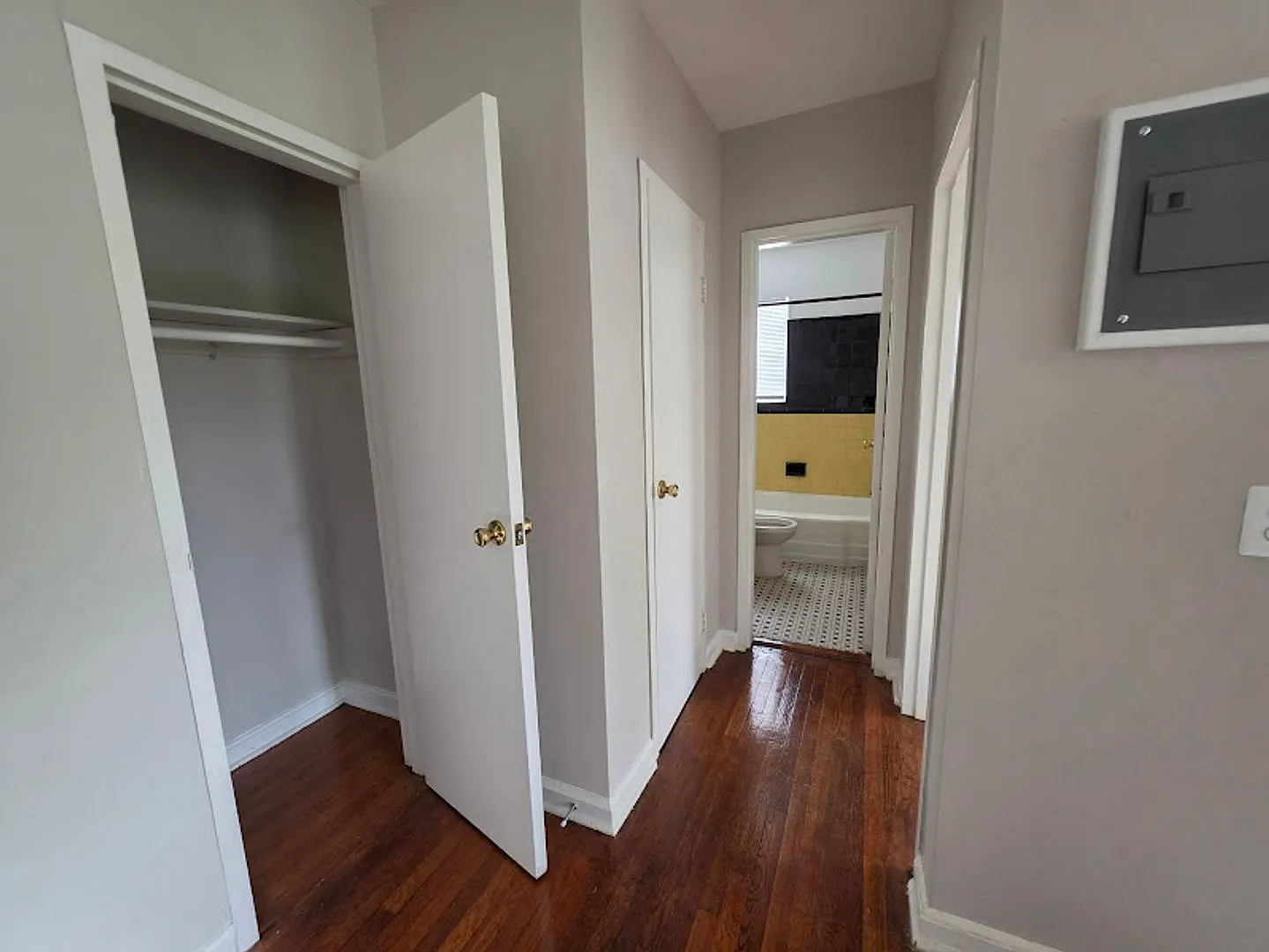 3393 Blaine St Ne — Photo 4