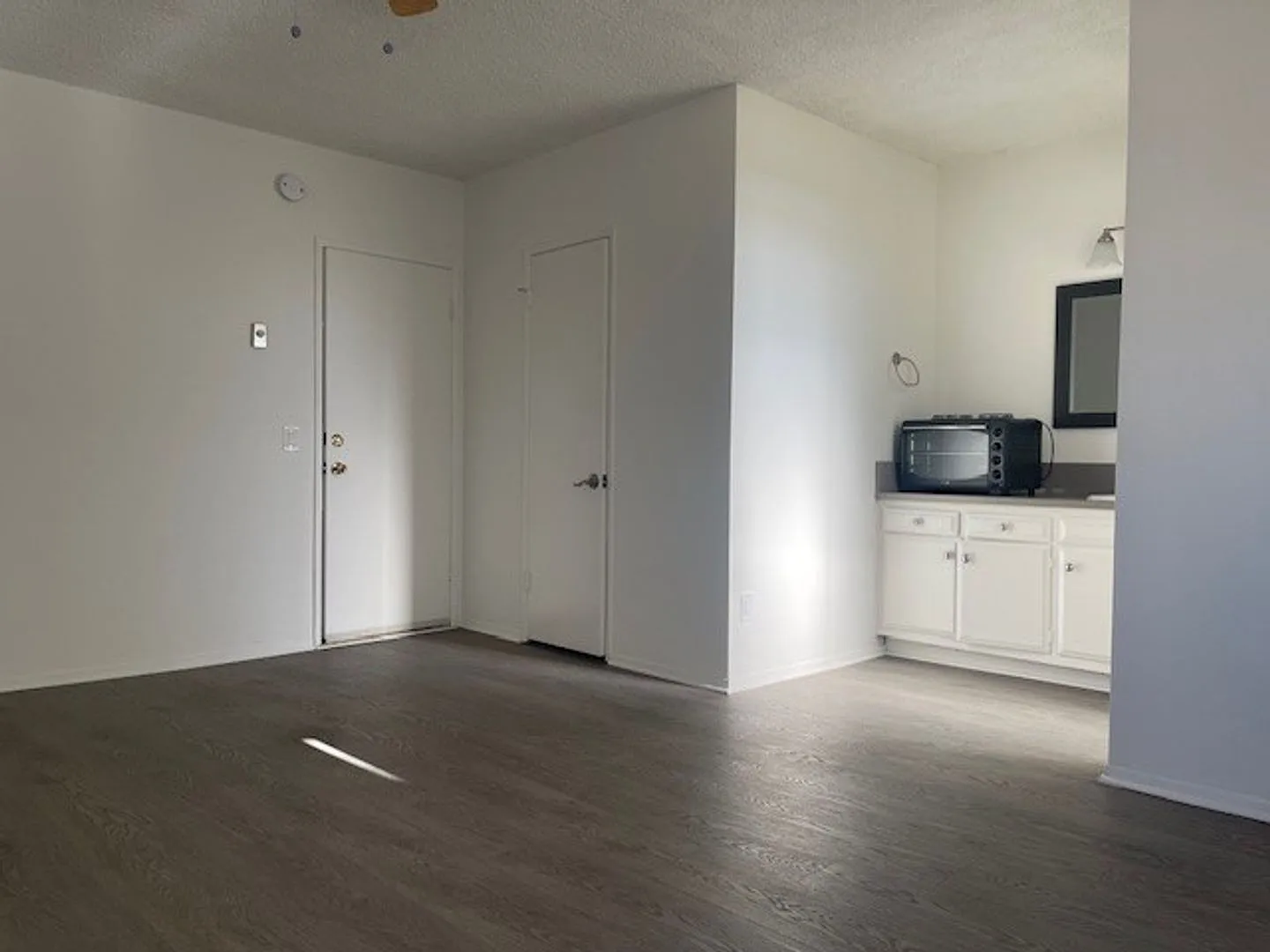 1524 Bundy Dr. — Photo 4