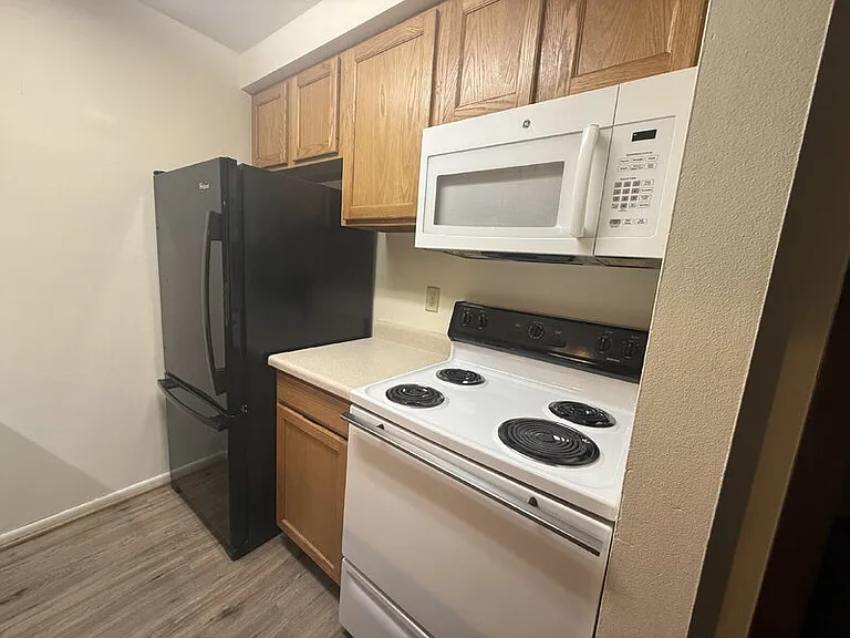 2404 Independence Ln #104R — Photo 10