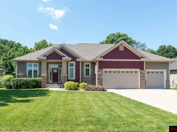 2290 Aspen Ln, North Mankato, MN 56003