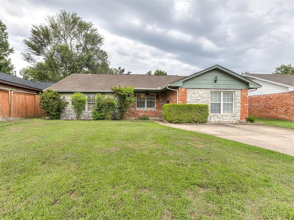 1st image of 908 Barkley Cir