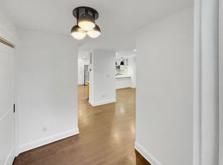 9912 Kingsbridge Dr, Fairfax, VA 22031