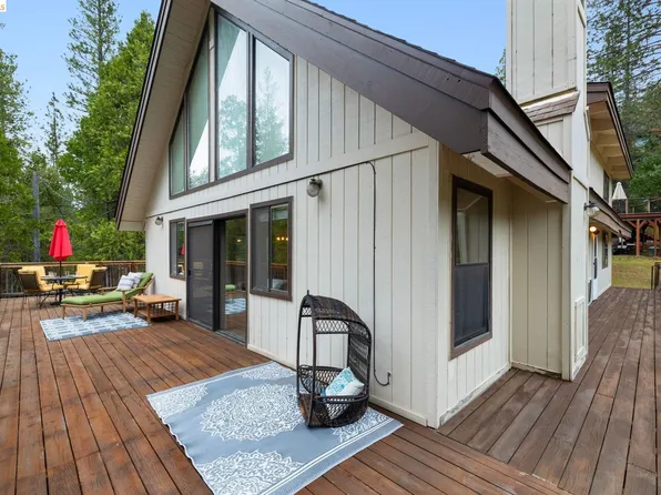 19867 Pine Mountain Dr, Groveland, CA 95321