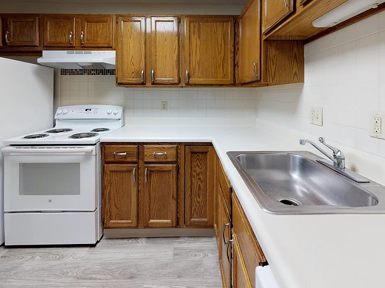 Newer appliances with dishwasher.