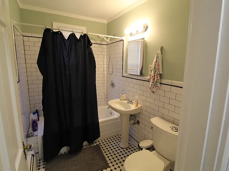 350 Harvard St #2 — Photo 6