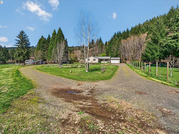 3rd image of 11616 Lewis River Rd