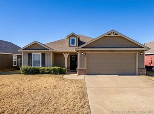 11012 N 117th Pl E, Owasso, OK 74055