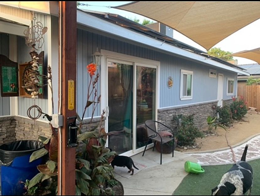 1st image of 650 Poquita Ln