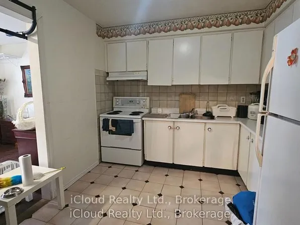 1847 Lawrence Ave E, Toronto, ON