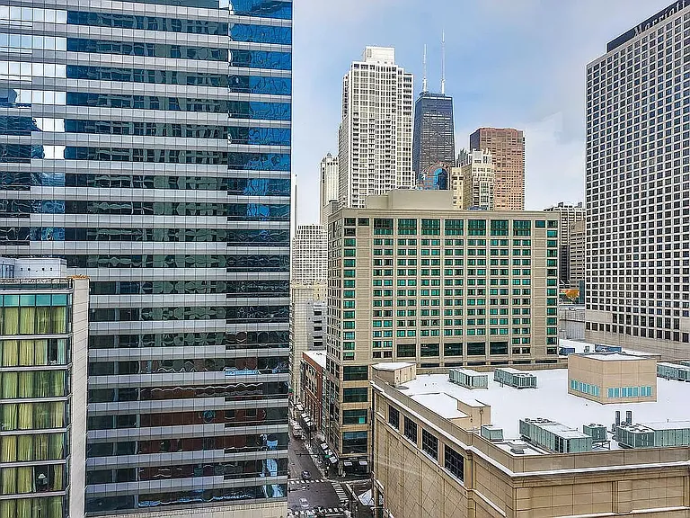 440 N Wabash Ave #4801 — Photo 3
