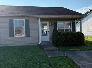 1045 Pinoak Dr, Nicholasville, KY 40356