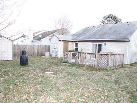 Big Fenced Back Yard with Deck, Storage Shed, and Attached U