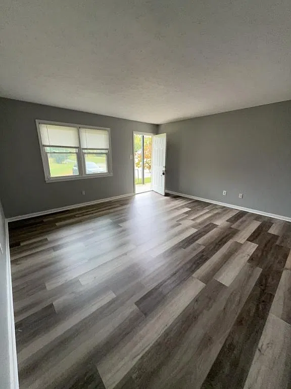 515 Breckinridge St — Photo 3