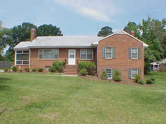Great ranch close in