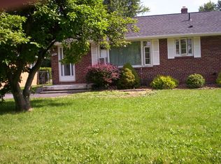 1007 E Saratoga Rd, Buffalo, NY 14221