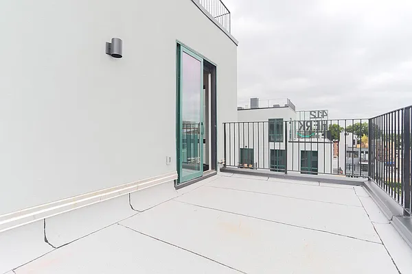 Rented by Keyo  | media 7