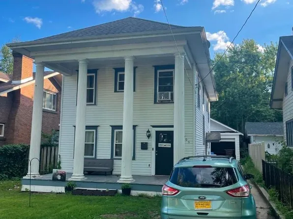 706 John St, Rockford, IL 61103