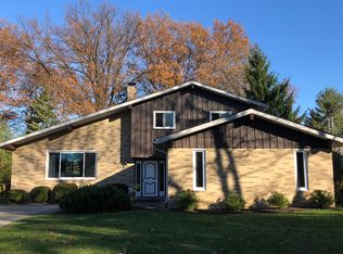 1987 Brookdale Rd, Cleveland, OH 44143