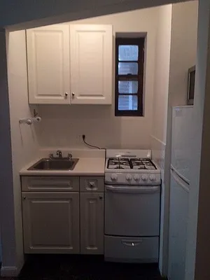 Rented by Real Broker NY LLC | media 27