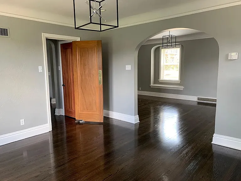 7347 Northmoor Dr — Photo 10