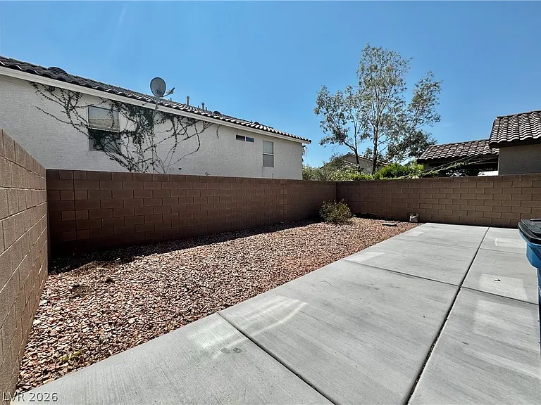 4258 Tarim St — Photo 67