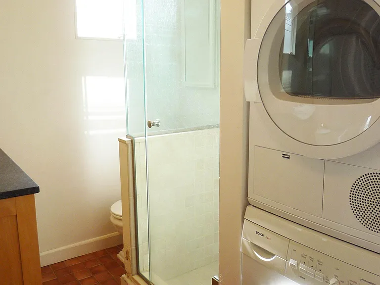 56 Kirkland St #5 — Photo 18