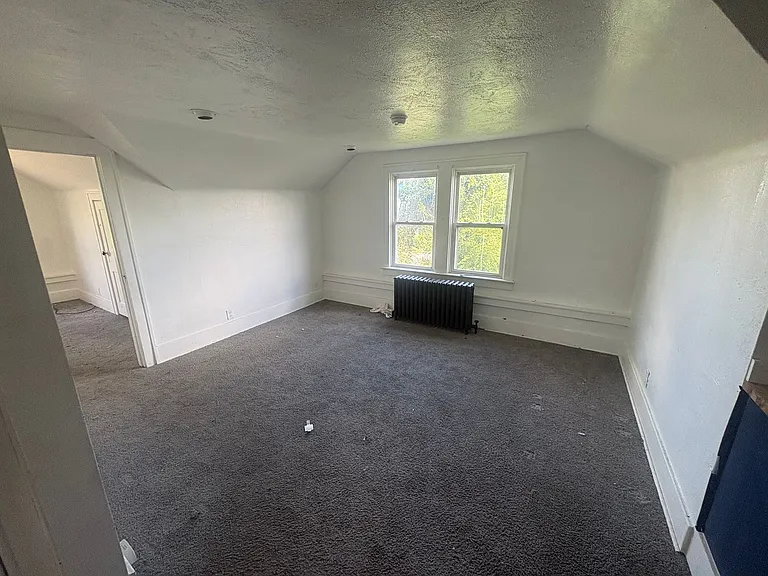 726 Large Ave — Photo 20
