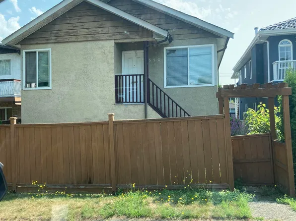 850 Nanaimo St, Vancouver, BC V5L 4S7