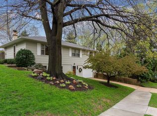 3031 Outlook Dr SW, Cedar Rapids, IA 52404