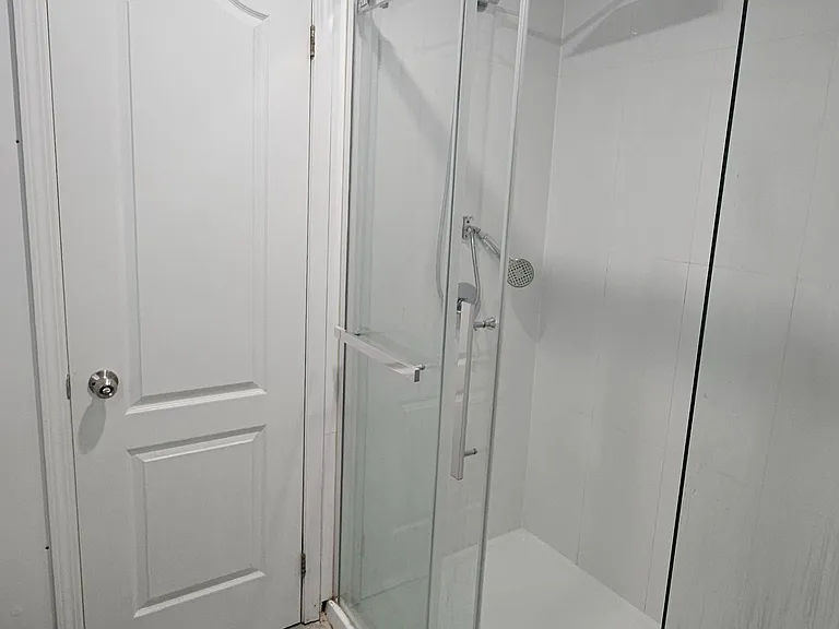 24 Guildford Cres #24 — Photo 12