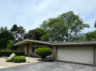 6998 Castle Dr, Bloomfield Hills, MI 48301