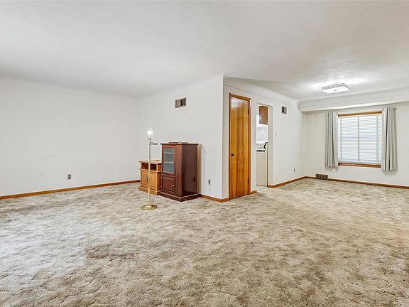 5th image of 9967 Northampton Dr
