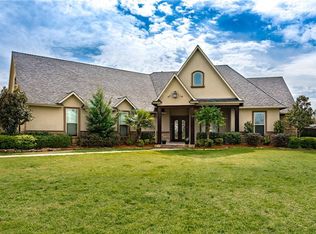 220 Cardnell Rd, Bossier City, LA 71111