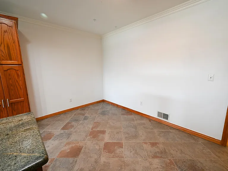 28777 Berwick Ct — Photo 15