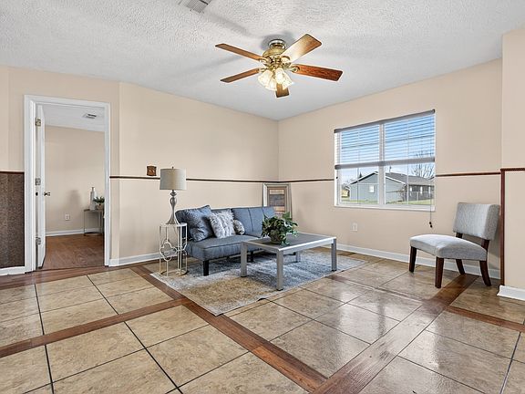 5th image of 1211 Patton Pl