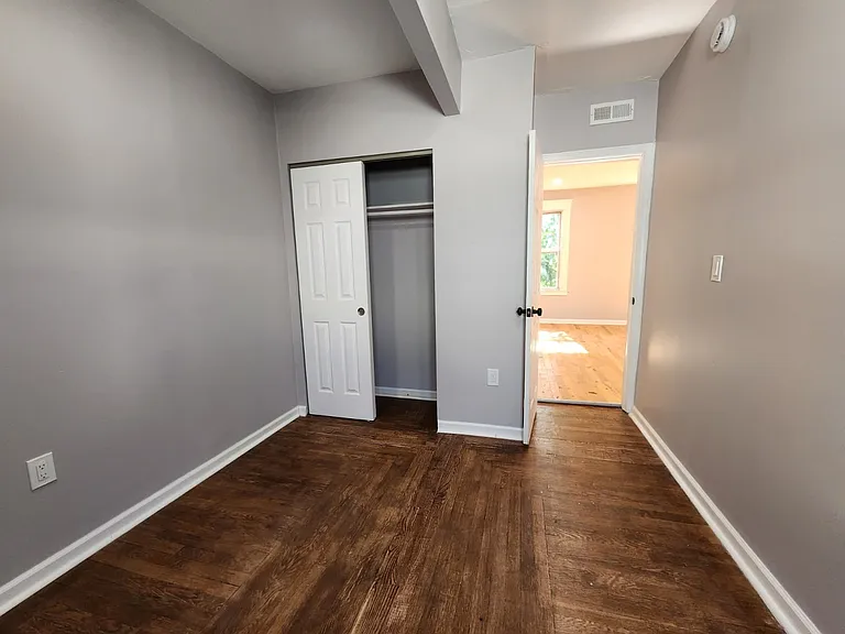 48 Daisy St #22 — Photo 12